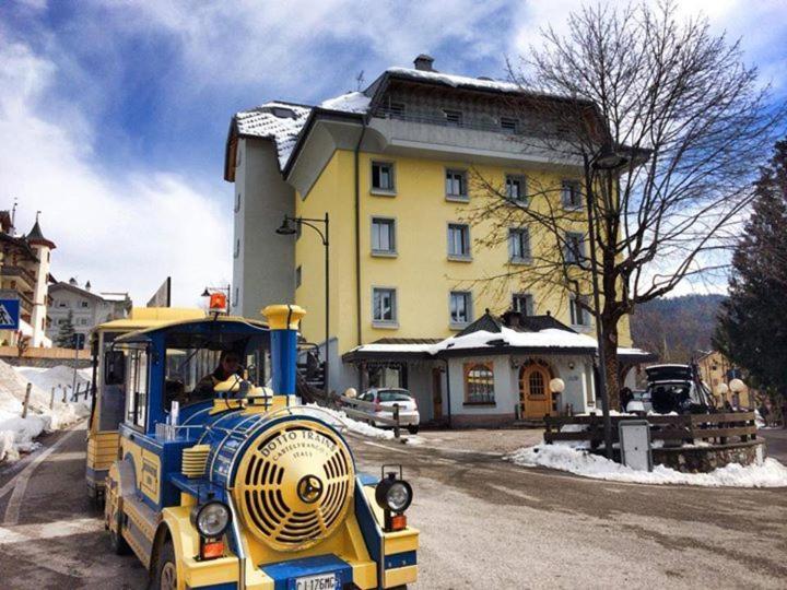 Hotel Vittoria Folgaria Exterior photo