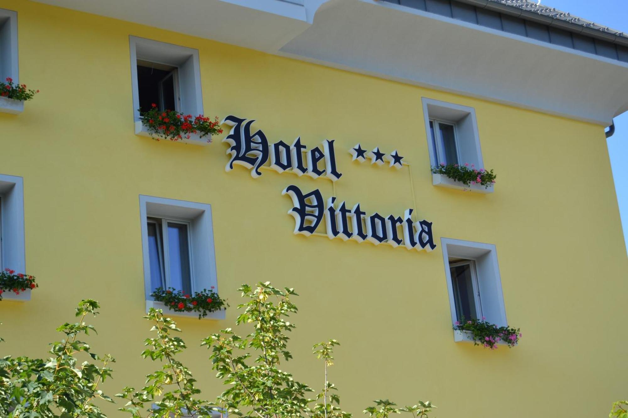 Hotel Vittoria Folgaria Exterior photo